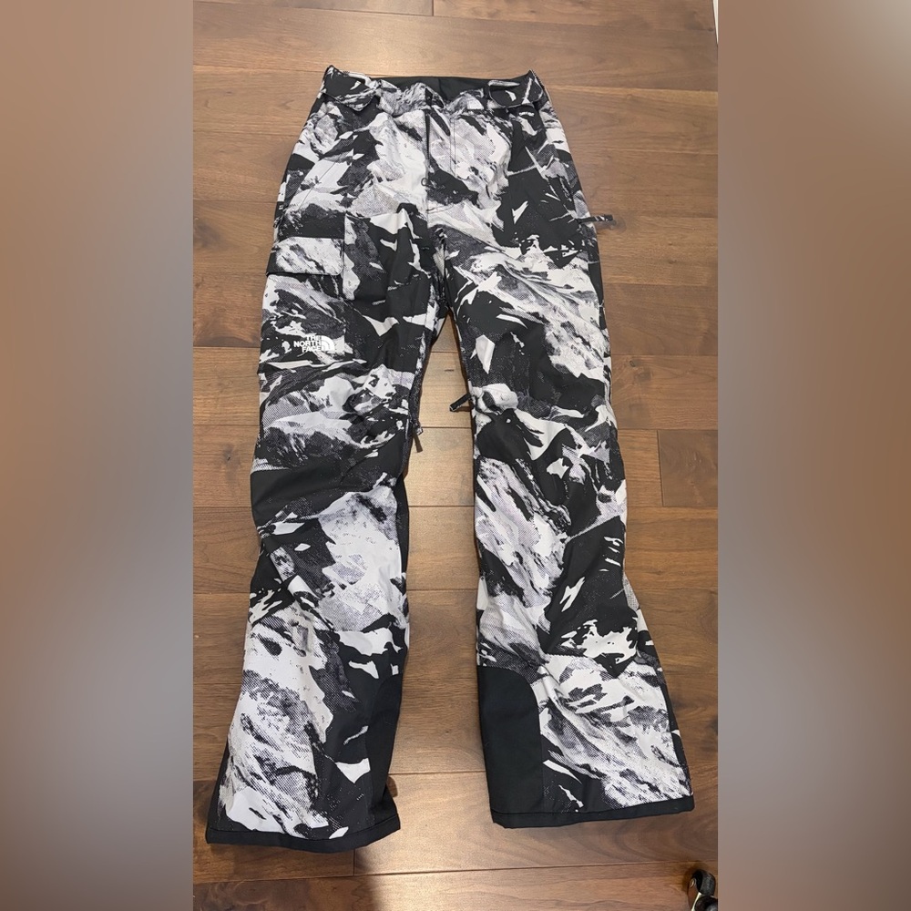 The North Face Men's Monochrome Cargo Pants